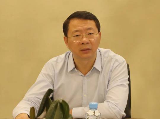 星空网页版参加省发改委党组书记、主任张和平赴省创投调研座谈会