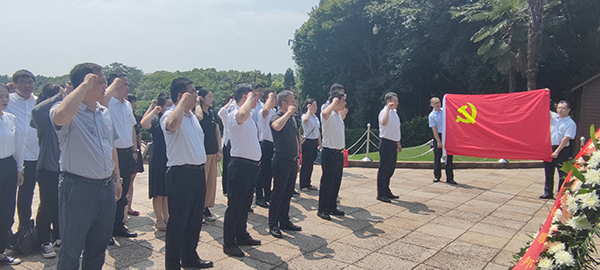 星空网页版党支部开展“传承红色基因 汲取奋进力量”联合党建活动