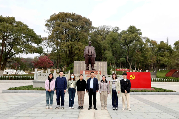 【不忘初心，走好新时代“赶考”之路】“3·23”星空网页版活动