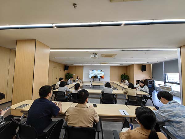 人间四月天 读书正当时——星空网页版开展读书分享活动