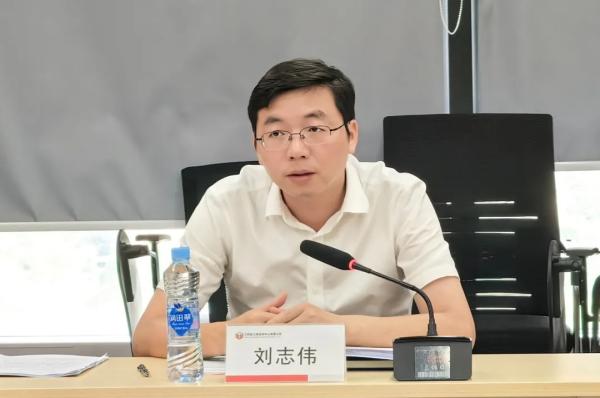 安义县委常委、常务副县长刘志伟一行赴星空网页版调研座谈